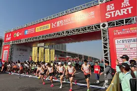 “郑开马拉松”和中牟文旅双向奔赴 相遇在“幻乐之城”图片