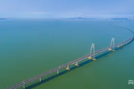 万桥飞架看奋斗｜港珠澳大桥：经贸新通道串联湾区连接世界图片