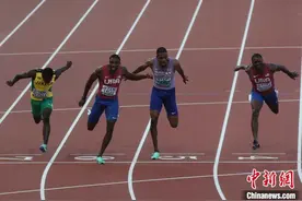 世锦赛男子百米新王诞生 美国名将莱尔斯9秒83夺冠图片