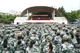 川北医学院举行2024年军训成果展示大会图片