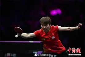 祝贺！王曼昱战胜张本美和晋级4强图片