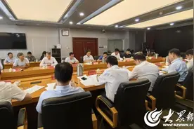 政企座谈，共谋发展：青岛市举办人工智能政企会客厅活动图片