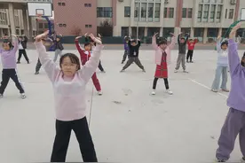 牟平新建街小学组织戚家拳展示比赛图片