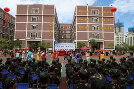 汕头市潮南区：“英歌战舞”送新兵图片