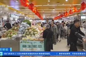 来深圳喝早茶、吃海鲜！广东深圳口岸客流迎高峰，带动消费火热图片