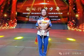 “全国新时代好少年”王婷婷：勇战病魔、热爱公益图片