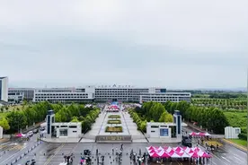 山东铝业职业学院开学季：一场怦然“新”动的双向奔赴图片