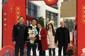 失散25年终相见！绵阳公安举行“2025常态化反拐团圆行动”第一场认亲仪式图片