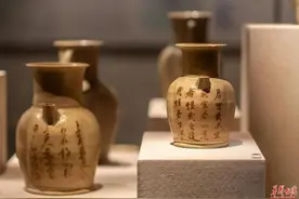 唐代长沙窑写诗打广告，“广告瓷”行销海外图片
