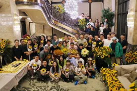 《夏洛特烦恼》跨越10年售后！沈腾马丽新片杀青图片