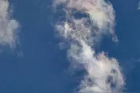北京天空现七彩祥云图片