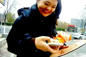 女子结婚出奇招！“堵门环节”用消防试卷图片