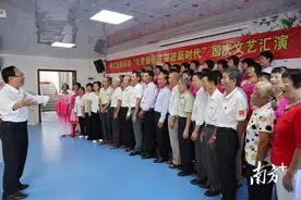 梅江区西阳镇举行“礼赞新中国 奋进新时代”国庆文艺汇演图片