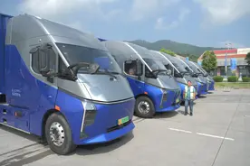 （经济）福建首条高速公路重卡换电绿色物流专线启用图片