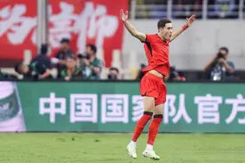 世预赛：费南多失点，国足憾平泰国队图片