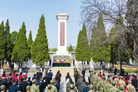 去时少年身 归来英雄魂图片