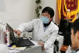 从医务人员到“大体老师”，42岁康复治疗师为医学贡献余温图片