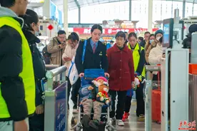 加装候车显示屏、旅客自助寄递柜……春运首日长沙南站服务升级情暖旅途图片