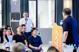 孩子暑期何以安？谁来挑起这副担？图片