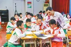 以教育现代化支撑广东走在前列图片