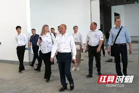 再来星城再相会 白俄罗斯祖母奶罐项目考察团前往望城经开区考察百菲乳业图片