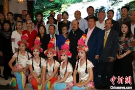 澳大利亚华人联谊会举办湄洲妈祖金身首次回“娘家”新闻发布会图片