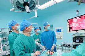 深圳首例！40岁弟弟捐肾救50岁姐姐图片