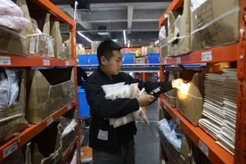 河北宁晋：企业搭上电商“顺风车” 驶入发展“快车道”图片