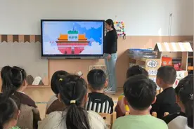 小手添新绿，童心护家园图片
