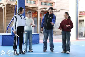 争当非遗传承人！“小孩哥”“小孩姐”组团学“战舞”图片