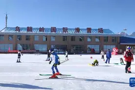 甘肃天祝：祁连山下“冰雪热”图片