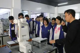 “职”面未来，长垣市1.5万余名学生“零距离”体验职业教育图片