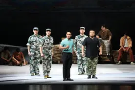 绍剧现代戏《台风眼》在绍兴大剧院举行公演图片