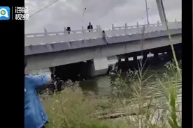 点赞！菏泽一教师勇救落水女子图片