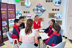 从阅读到“悦读”  “书香校长”用执着点亮知识星光图片