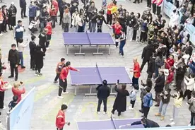 乒乓国手来啦 逛玉林、打坝坝球感受赛事名城万千气象图片