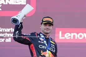 （外代二线）赛车——F1日本大奖赛：维斯塔潘夺冠 红牛车队提前卫冕车队冠军图片