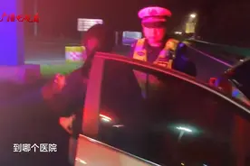 一岁女娃被开水烫伤，这场凌晨的紧急救援，让宝爸宝妈感动不已图片