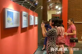 赏画、听曲、逛街巷……告别台风，申城中秋消费热度升高图片
