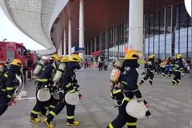 视频直击！2023年粤港澳消防救援实战演练在港珠澳大桥举行图片