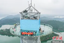感悟湖光山色 海外华文媒体聚焦庐山西海旅游发展图片