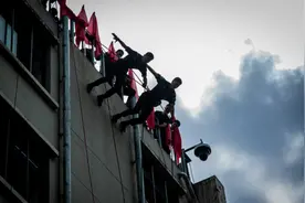 “不一样的家长会”火出圈 家长：骄傲、心疼但不后悔！图片