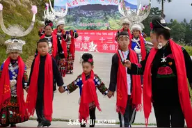 雷山干角苗寨：姑妈归宁  欢度鼓藏图片