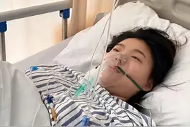 管晨辰紧急手术！“崴脚后钢板断掉了”图片