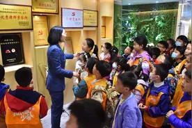 宪法宣传周②丨湖南日报全媒体小记者走进律师事务所图片
