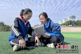 信义少年张雨婷：别怕，我是你的眼图片