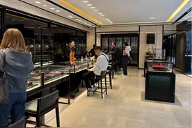 实探 | 涨价后老铺黄金不排队了，黄金界“爱马仕”含金量几何？图片