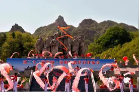 第二十二届河南汝阳杜鹃花节开幕图片