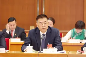 新疆克拉玛依：一座“石油城”的转型之路图片