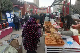 武昌区白沙洲街道：为居民打造家门口的“幸福年货街”图片